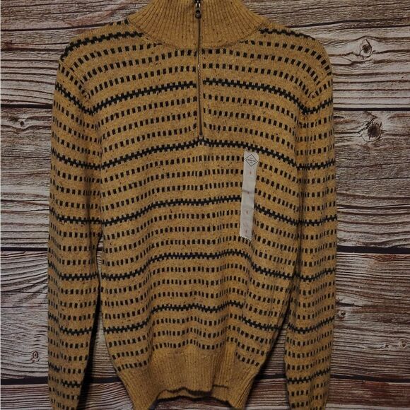 St John's Bay  long sleeve sweater men's small Camel strip NWT - Picture 1 of 9